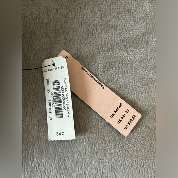 NWT - Knockout by Victoria’s Sport Bra - Picture 6 of 6